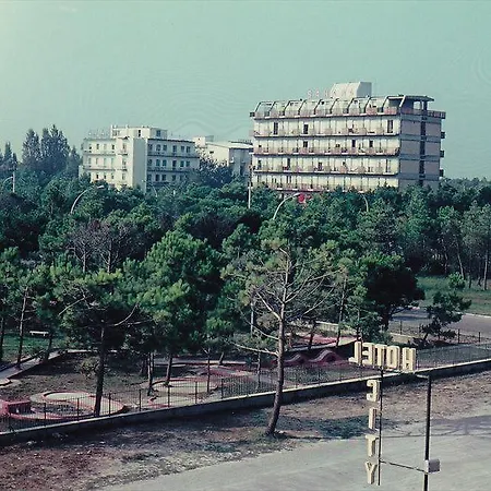 Hotel City Hotel 3*