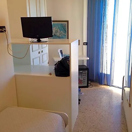 Hotel City 3*