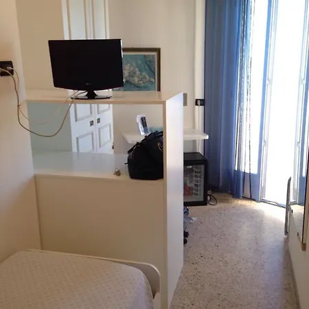 Hotel City 3*
