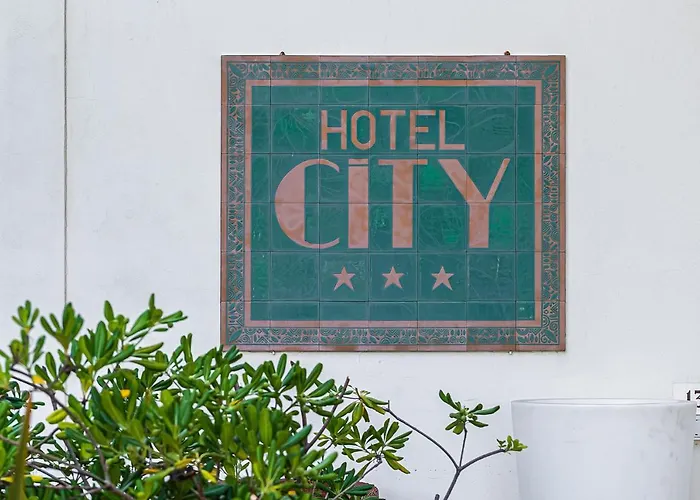 Hotel City فندق ميلانو ماريتيما