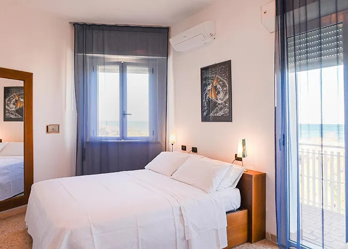 Hotel City فندق 3*