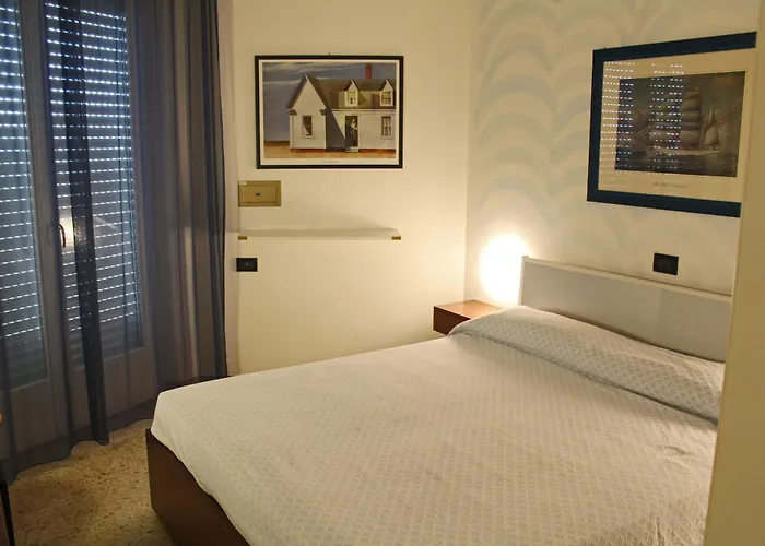 Hotel City فندق 3*