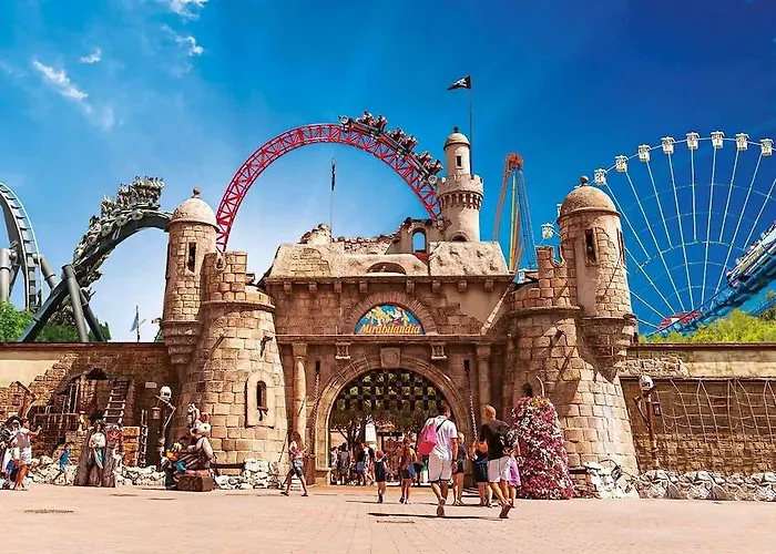 فندق Hotel City 3*