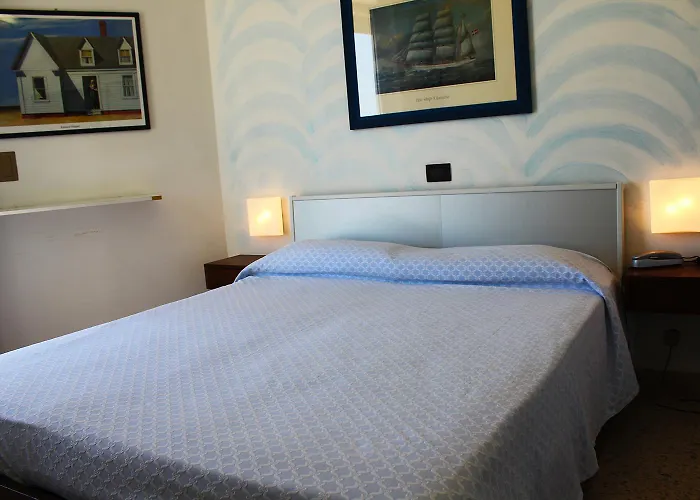 Hotel City فندق ميلانو ماريتيما